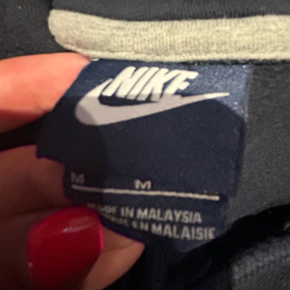 Nike hoodie - Picture 2 of 2